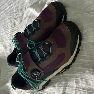 Specialized Rime 2.0 Mountain Bike (MTB) Shoe. NWT. Size: 10.5 M (44 EU).